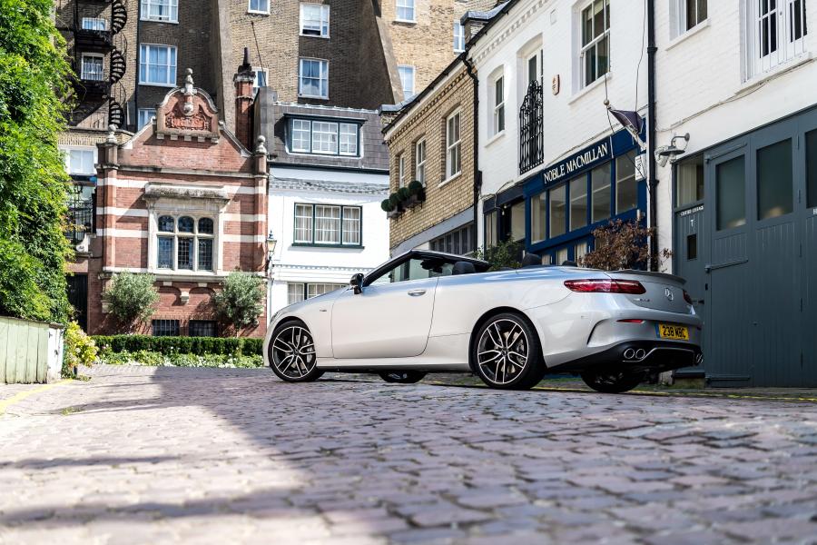  Mercedes-AMG E53 4Matic+ Cabriolet (A238) 2018 года  (UK) (фото 26 из 40)